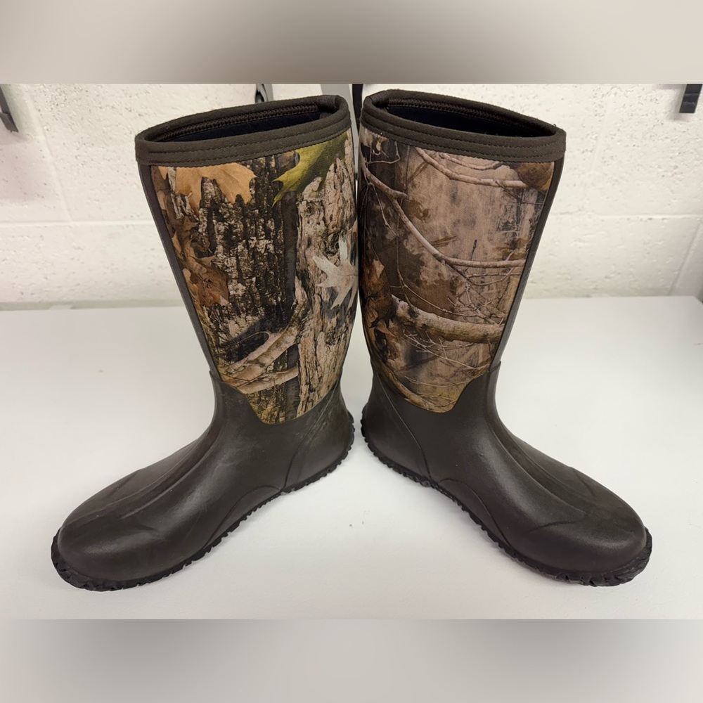 Men's Camouflage Waterproof Boots size 10
